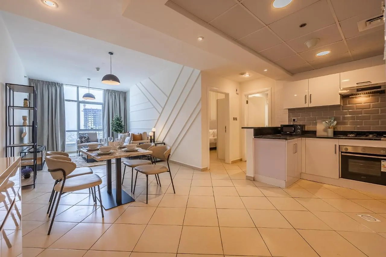1Bdr Apartment I Close To Metro I Marina Diamond 4 ドバイ 0*,  アラブ首長国連邦