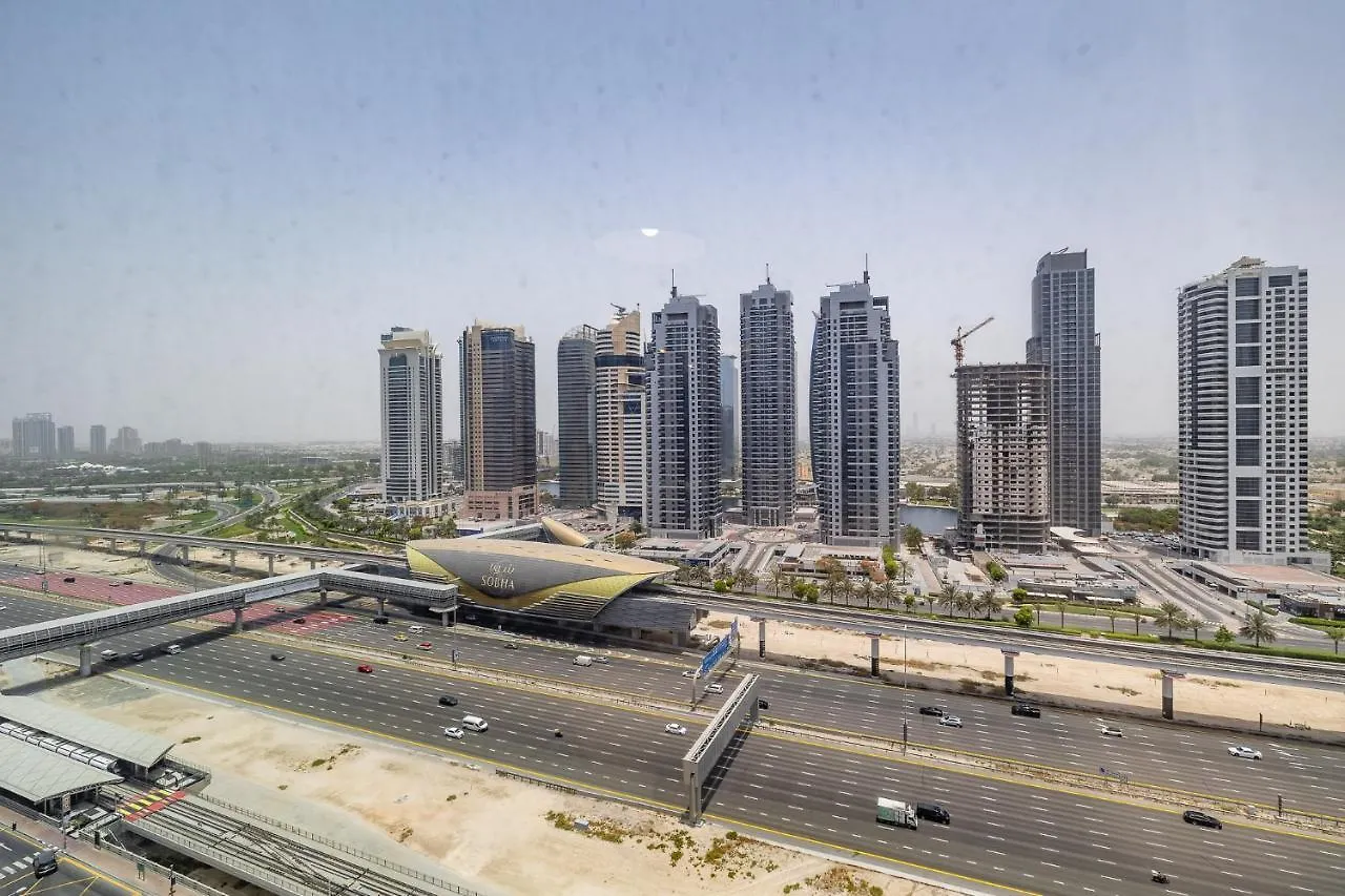 1Bdr Apartment I Close To Metro I Marina Diamond 4 ドバイ アラブ首長国連邦