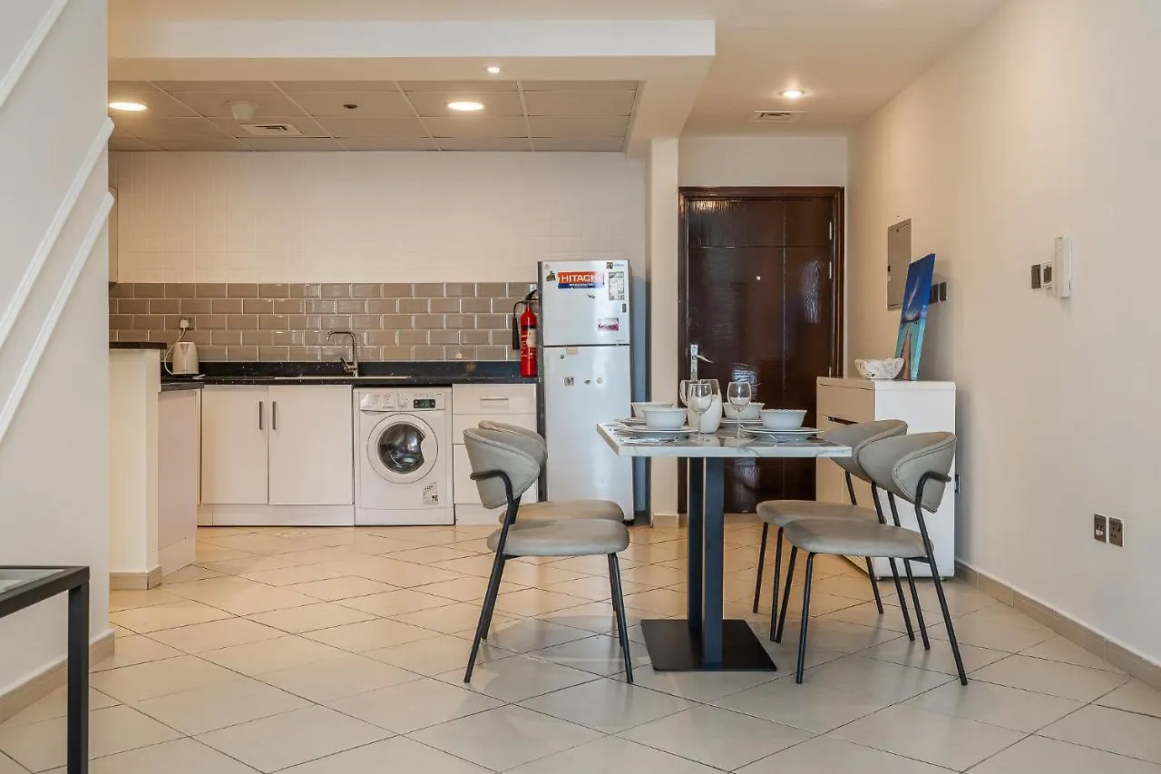 1Bdr Apartment I Close To Metro I Marina Diamond 4 ドバイ